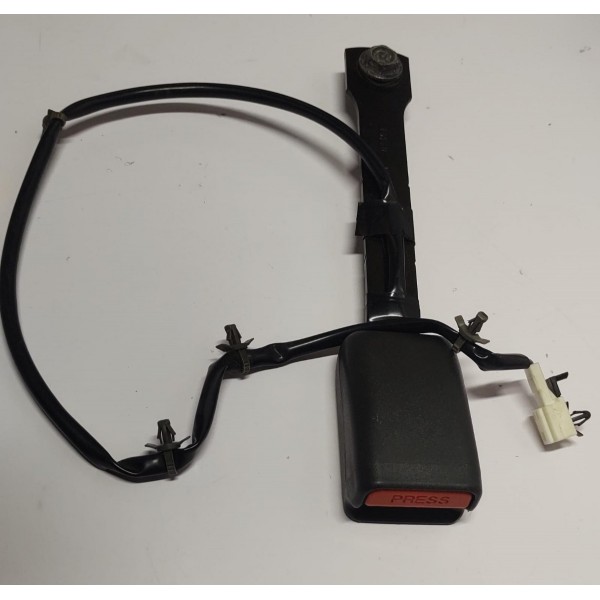 Engate Femea Cinto Segurança L.e Nissan Sentra 14 A 17