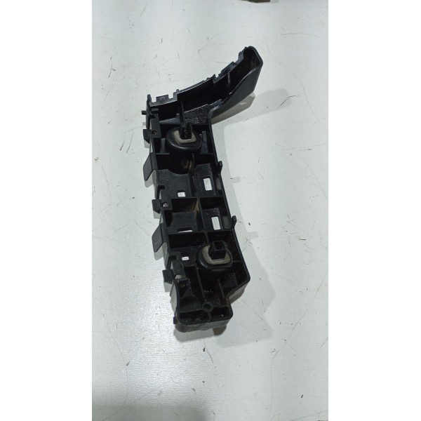 Guia Parachoque Traseiro Direito Renault Kwid 17 A 24