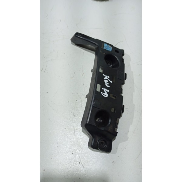 Guia Parachoque Traseiro Direito Renault Kwid 17 A 24