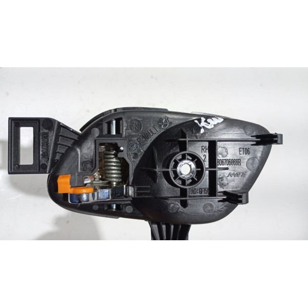 Maçaneta Cromada Interna Porta L.d Renault Kwid 17 A 24 Dianteira/traseira