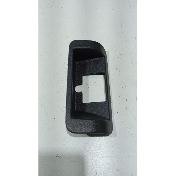 Acabamento Trinco Batente Tampa Traseira Renault Kwid