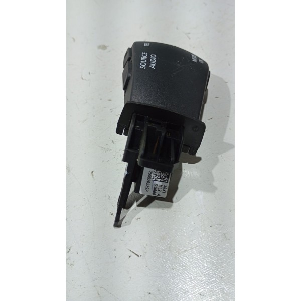 Comando Controle Som Radio Volante Renault Kwid 21 A 24
