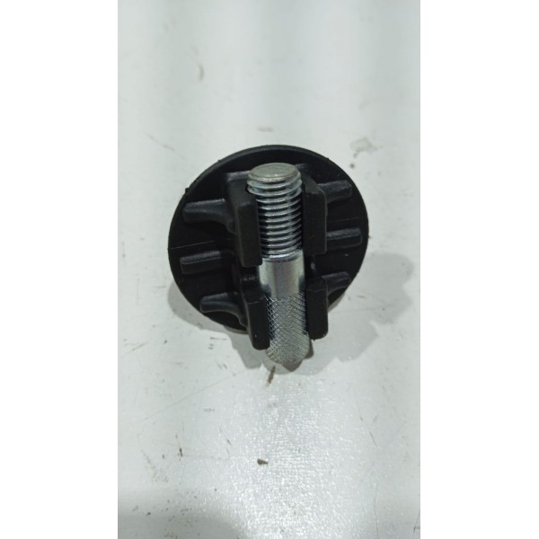 Trava Do Estepe Renault Kwid 17 A 24