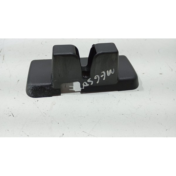 Acabamento Da Fechadura Porta Mala Renault Megane Sedan