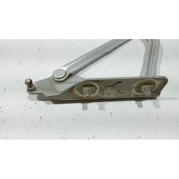 Dobradiça L.e Tampa Traseira Renault Megane Sedan 07 A 13