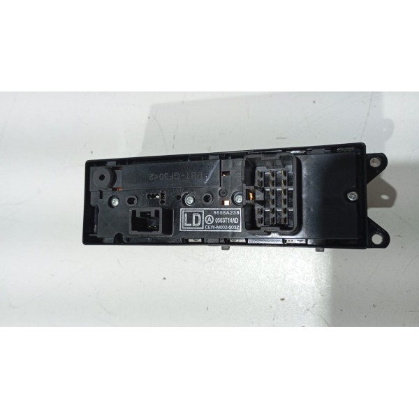 Botão Comando Vidro Elétrico D.e Mitsubishi Outlander 14 /15