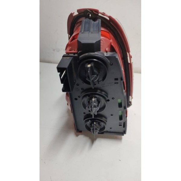 Lanterna Esquerda Mini Cooper S Detalhe Na Trava 09 A 13