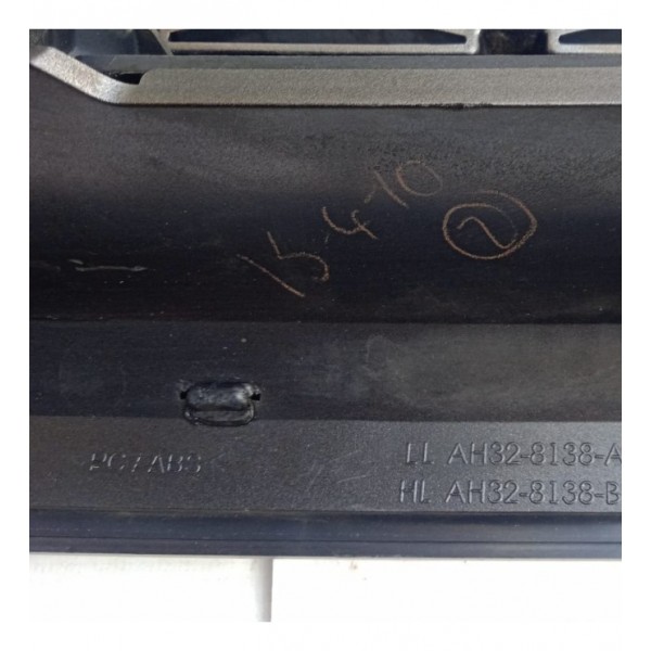 Grade Superior Dianteira R.r. Sport 09 A 13