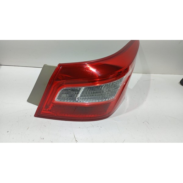 Lanterna Traseira L.d Nissan Sentra 14 A 20