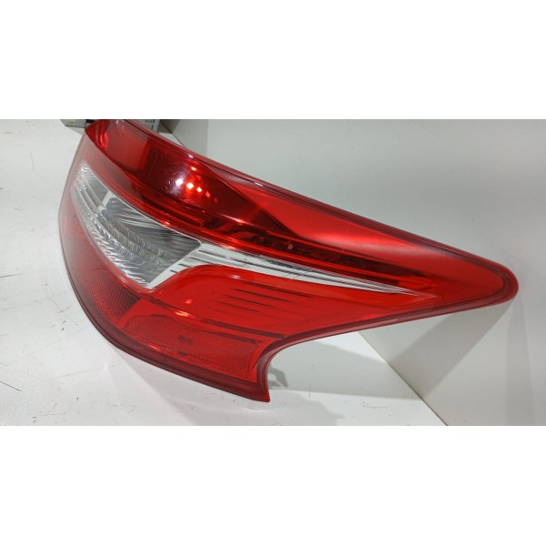 Lanterna Traseira L.e Nissan Sentra 14 A 20