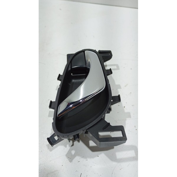 Maçaneta Interna Porta T.d Nissan Sentra 14 A 20 Traseira