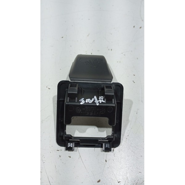 Tampa Revestimento Cadeirinha Banco Traseiro Nissan Sentra 1