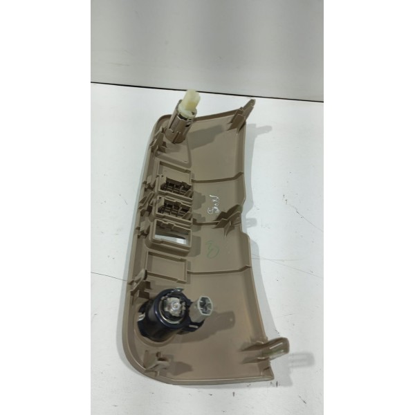 Moldura Painel Central Tomada 12v Toyota Hilux Sw4 06 A 15