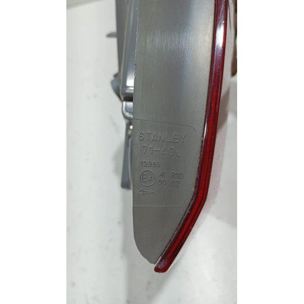 Lanterna Tampa Traseira L.e Toyota Hilux Sw4 06 A 15 Esquerdo/motorista 1#