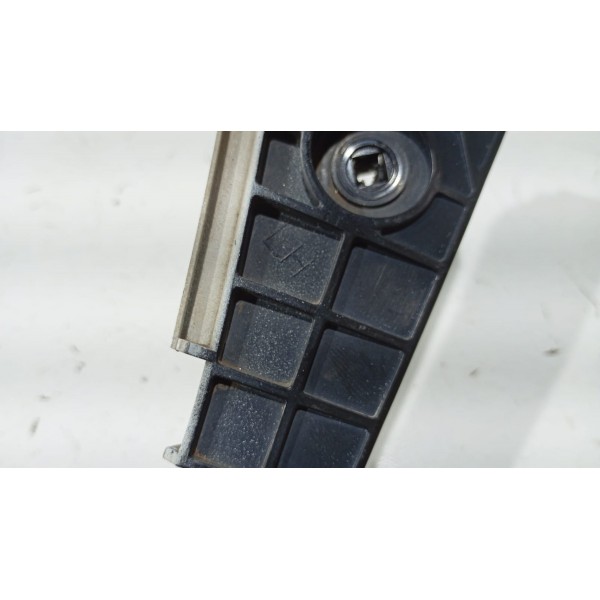 Suporte Guia Parachoque Traseiro L.e Toyota Hilux Sw4