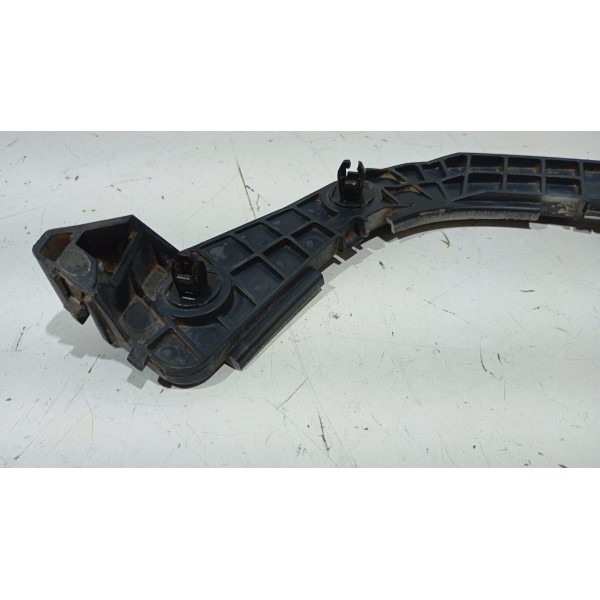 Suporte Guia Parachoque Traseiro L.d Toyota Hilux Sw4