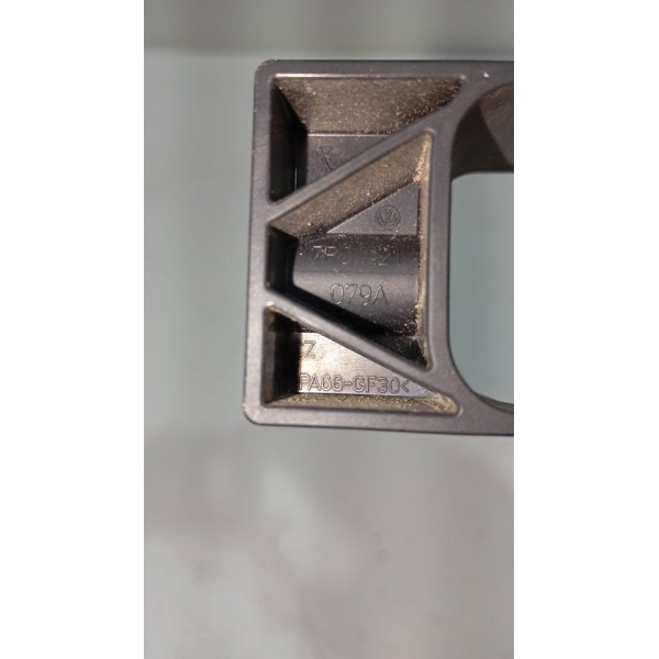 Suporte Do Radiador Vw Touareg 10 A 18