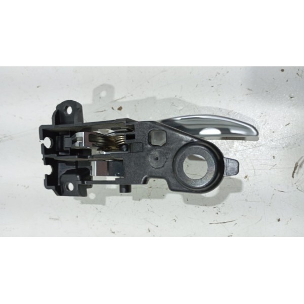 Maçaneta Interna Porta T.e Fiat Toro 16 A 23 Traseira