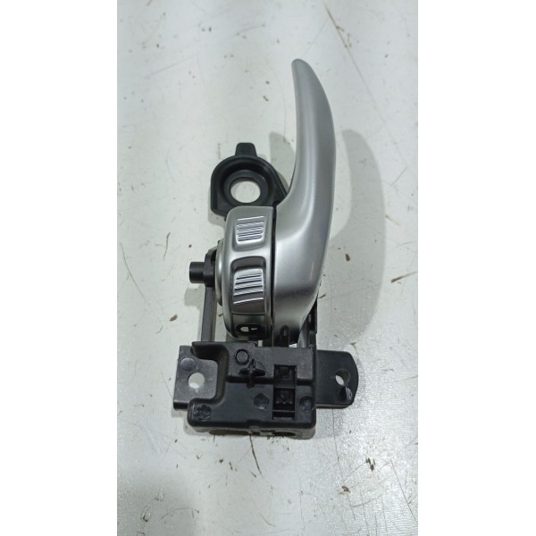Maçaneta Interna Porta T.e Fiat Toro 16 A 23 Traseira