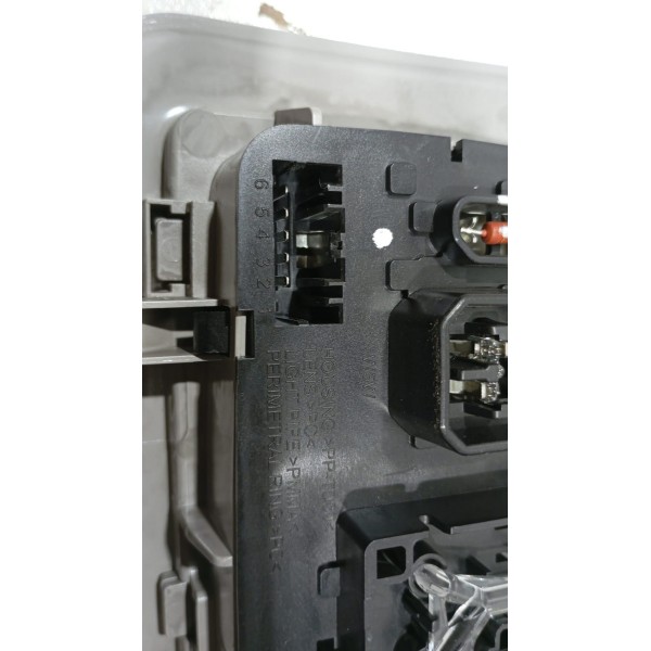 Luz Teto Cortesia Fiat Toro 16 A 23