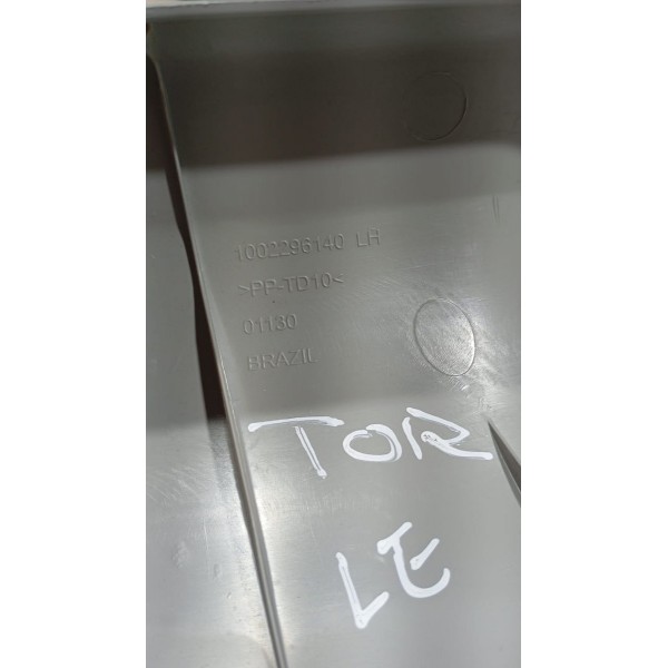 Acabamento Coluna Interna Parabrisa L.e Fiat Toro 16 A 23