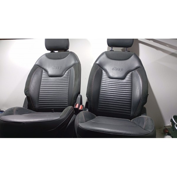 Jogo De Banco 7 Lugares Couro Jeep Commander 22 A 24 - 1