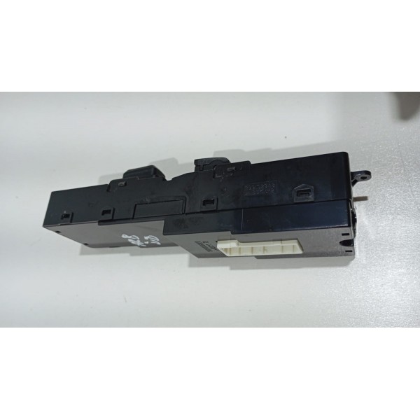 Botão Comando Vidro Trava D.d Dourado Hyundai Azera 12 A 17