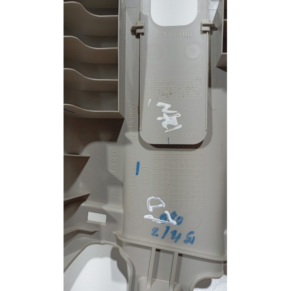 Acabamento Superior Coluna Central L.d Mitsubishi L200