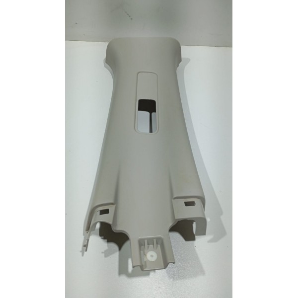 Acabamento Superior Coluna Central L.d Mitsubishi L200