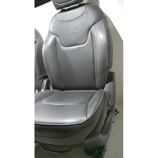 Jogo De Banco Couro Original Jeep Renegade 16 A 24