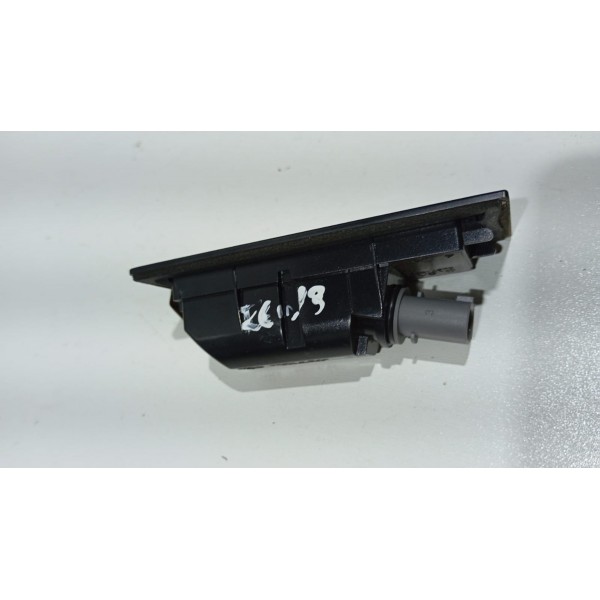 Luz Placa Jeep Renegade 16 A 24