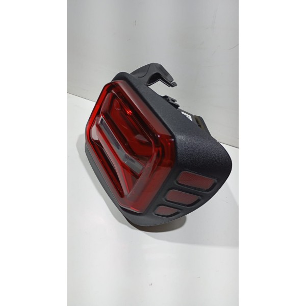 Lanterna Traseira Led L.d 22 A 24 S/ Detalhe Original Direito/passageiro