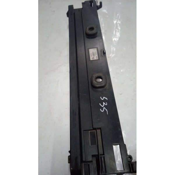 Suporte Superior Radiador Bmw 535 Gt Sport 08 A 13