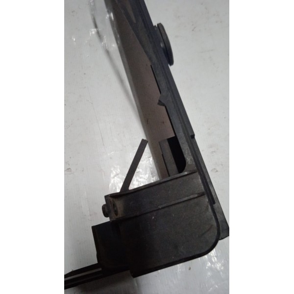 Suporte Superior Radiador Bmw 535 Gt Sport 08 A 13