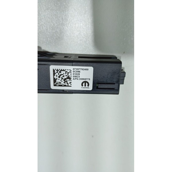 Entrada Tomada Usb Jeep Renegade 16 A 24