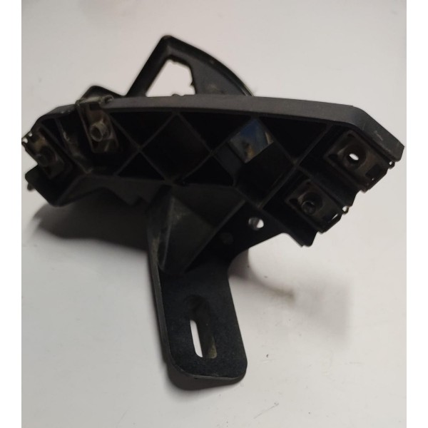 Suporte Guia Parachoque Dianteiro Direito R.r Evoque 11 A 15