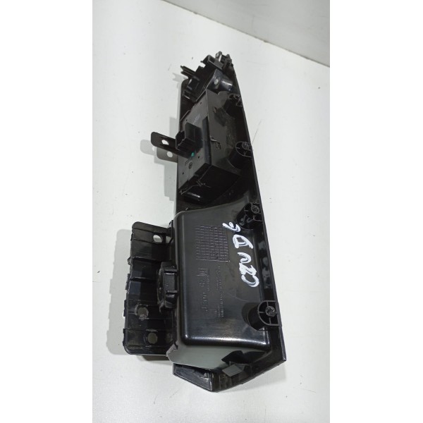 Botão Comando Vidro Elétrico D.e Gm Cruze Sedan 10 A 16