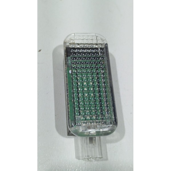 Luz Led Cortesia Porta Malas Audi Q3 12 A 15