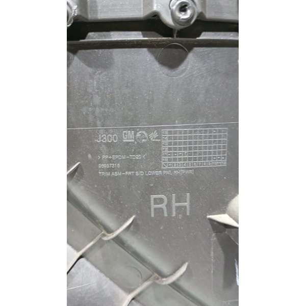 Forro De Porta D.d Couro Gm Cruze 12 A 17