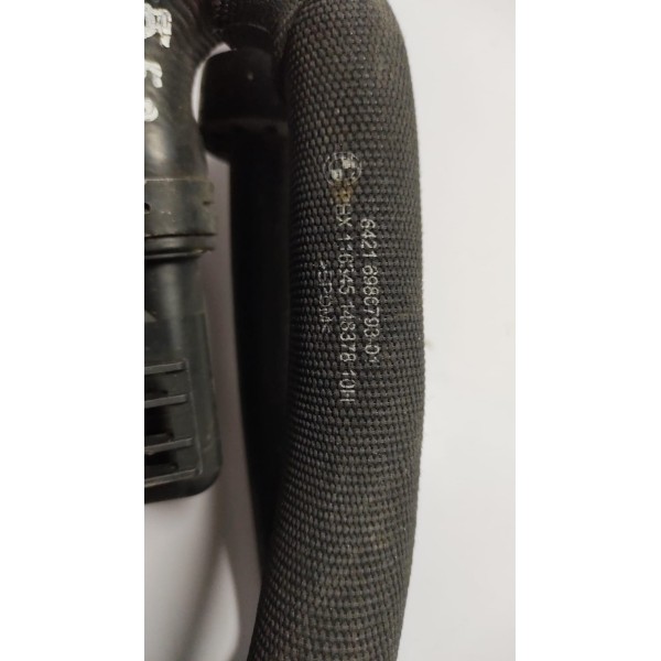 Valvula Com Mangueira Ar Quente Bmw 550i 4.8 V8