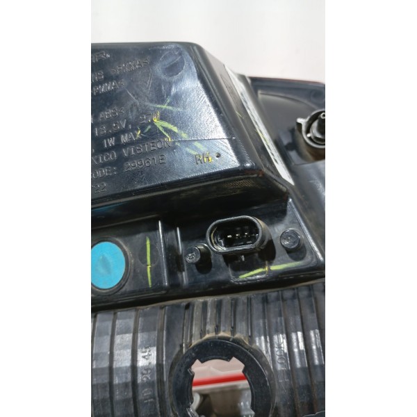 Lanterna Tampa Traseira Led L.e Dodge Journey 10 A 18