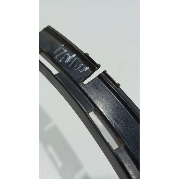 Trava Fixação Moldura Cromada T.e Mini Cooper Countryman S