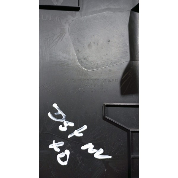 Acabamento Lateral Banco T.d Renault Duster 20 A 23