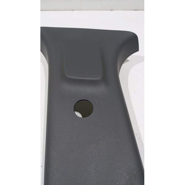 Acabamento Superior Coluna T L.e Renault Duster 20 A 24