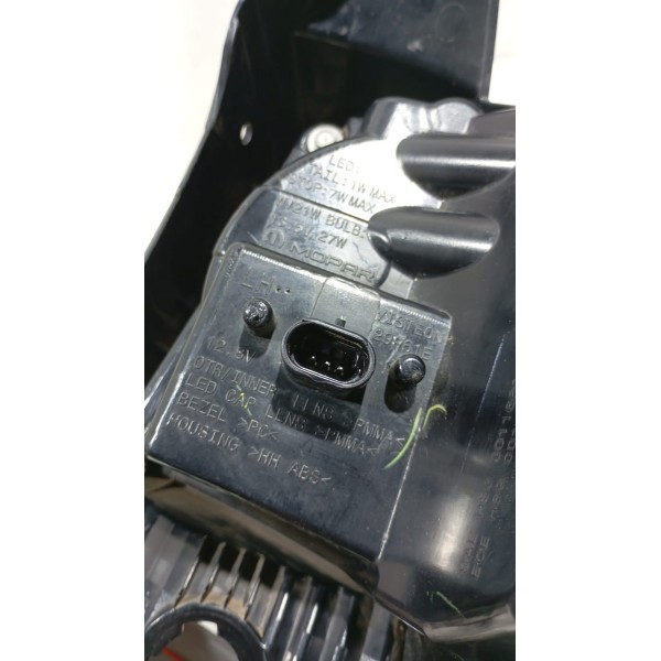 Lanterna Traseira L.e Led Dodge Journey 10 A 18