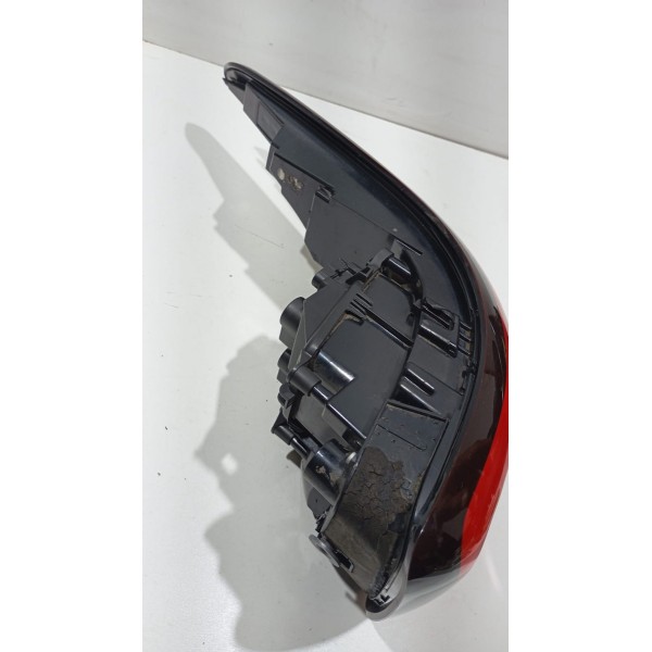 Lanterna Traseira L.d Fiat Toro 16 A 21 Direito/passageiro