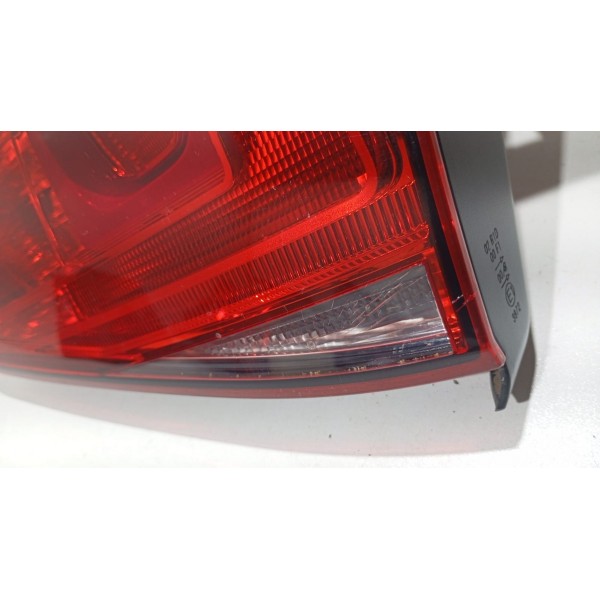 Lanterna Tampa Traseira L.d Vw Golf 14 A 19 Direito/passageiro