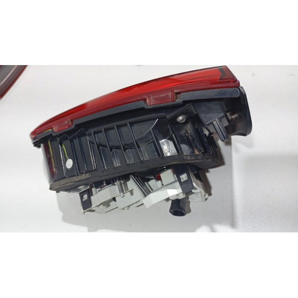 Lanterna Tampa Traseira L.e Vw Golf 14 A 19