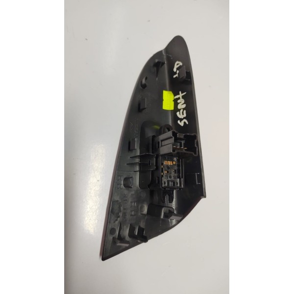 Comando Botão Vidro Elétrico T.d Nissan Sentra 14 A 18