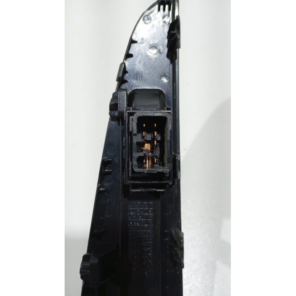 Botão Comando Vidro Elétrico T.d Hyundai Ix35 11 A 16